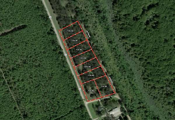 1.5 Acres of Residential Land for Sale in Tallulah, Louisiana
