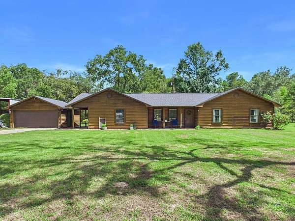 4.24 Acres of Land with Home for Sale in Diboll, Texas