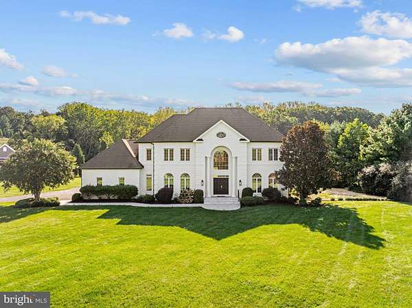 3 Acres of Land with Home for Sale in Leesburg, Virginia