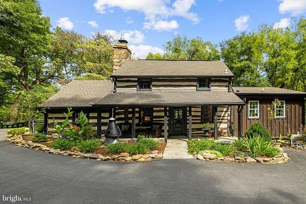 7.68 Acres of Land with Home for Sale in Lovettsville, Virginia
