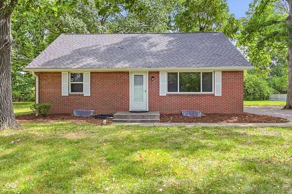 4 Acres of Land with Home for Sale in Indianapolis, Indiana