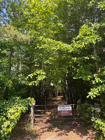 23 Acres of Land for Sale in Macon, Virginia