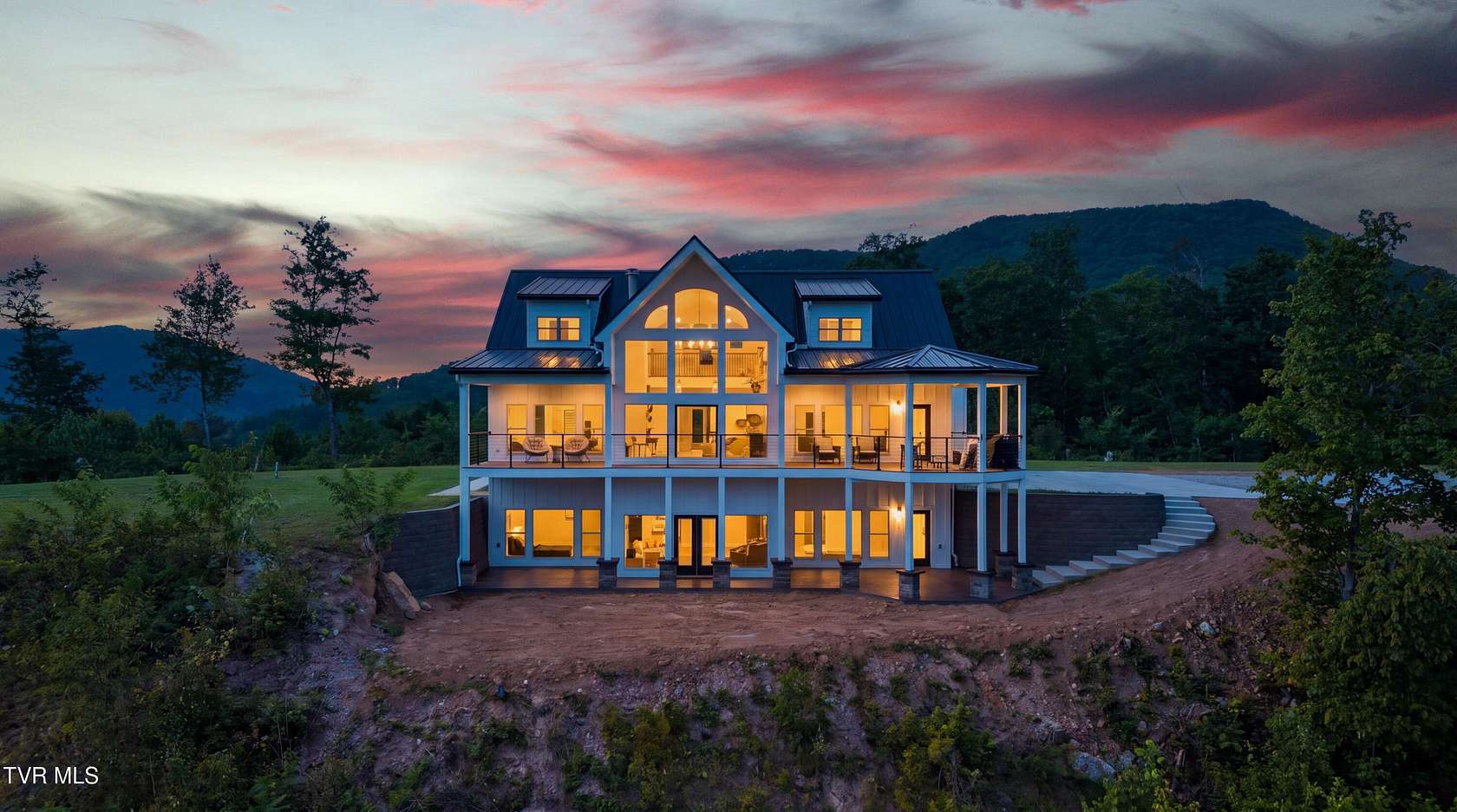 103 Acres of Recreational Land with Home for Sale in Laurel Bloomery, Tennessee
