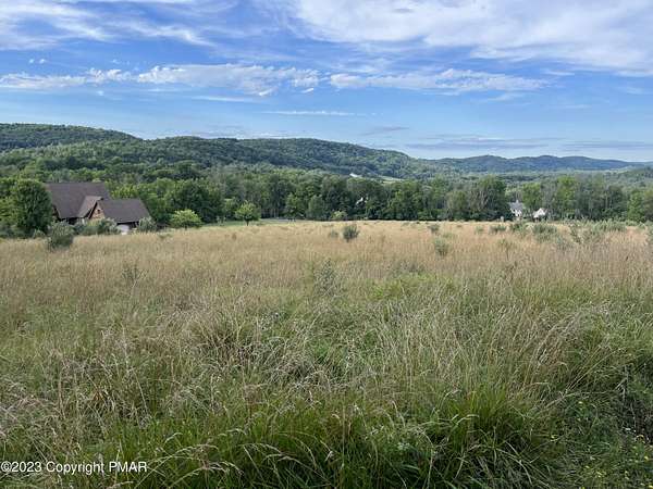 4 Acres of Residential Land for Sale in Stroudsburg, Pennsylvania