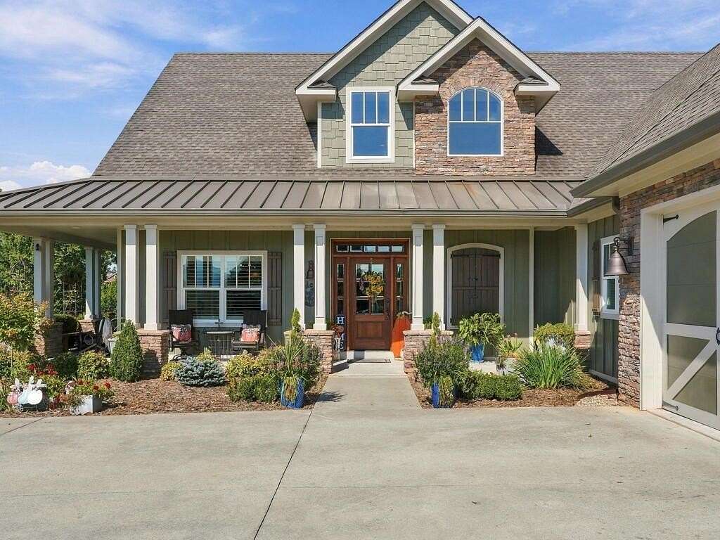2.56 Acres of Land with Home for Sale in Blairsville, Georgia