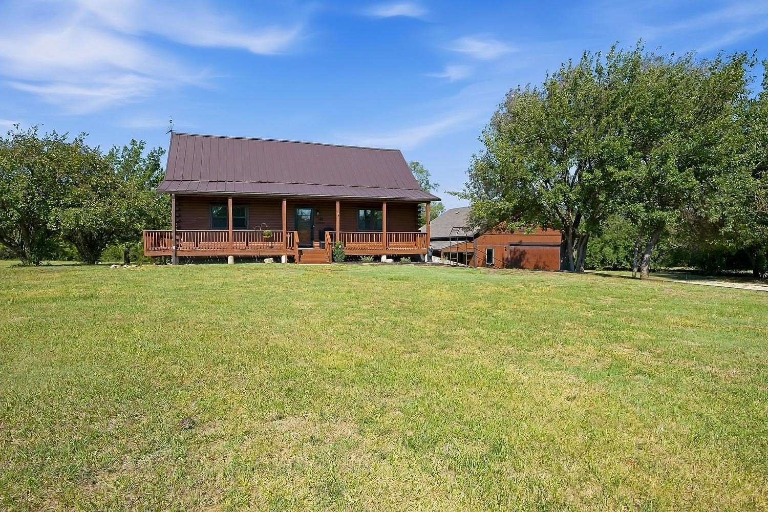 5.5 Acres of Land with Home for Sale in El Dorado, Kansas
