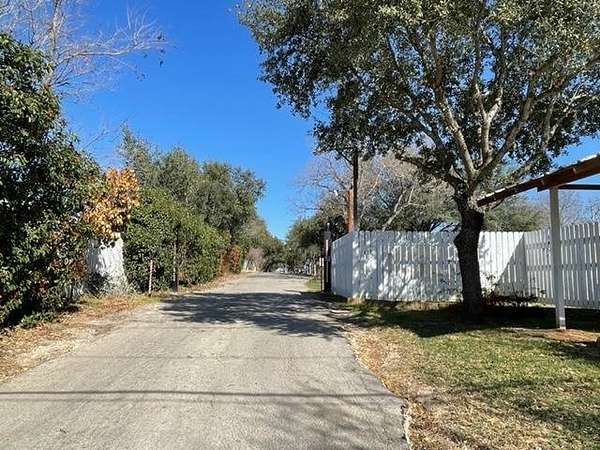 Residential Land for Lease in San Antonio, Texas