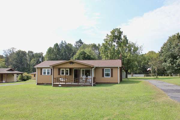 10.5 Acres of Land with Home for Sale in Gruetli-Laager, Tennessee