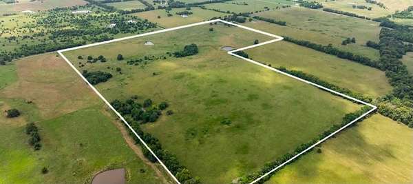 104 Acres of Land for Sale in Erie, Kansas