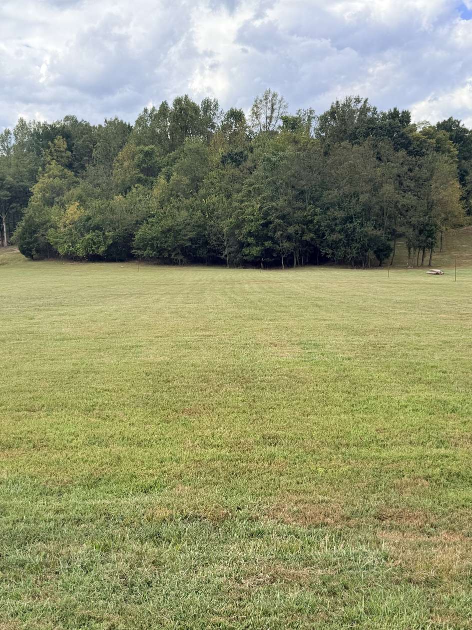 7.9 Acres of Residential Land for Sale in Watertown, Tennessee