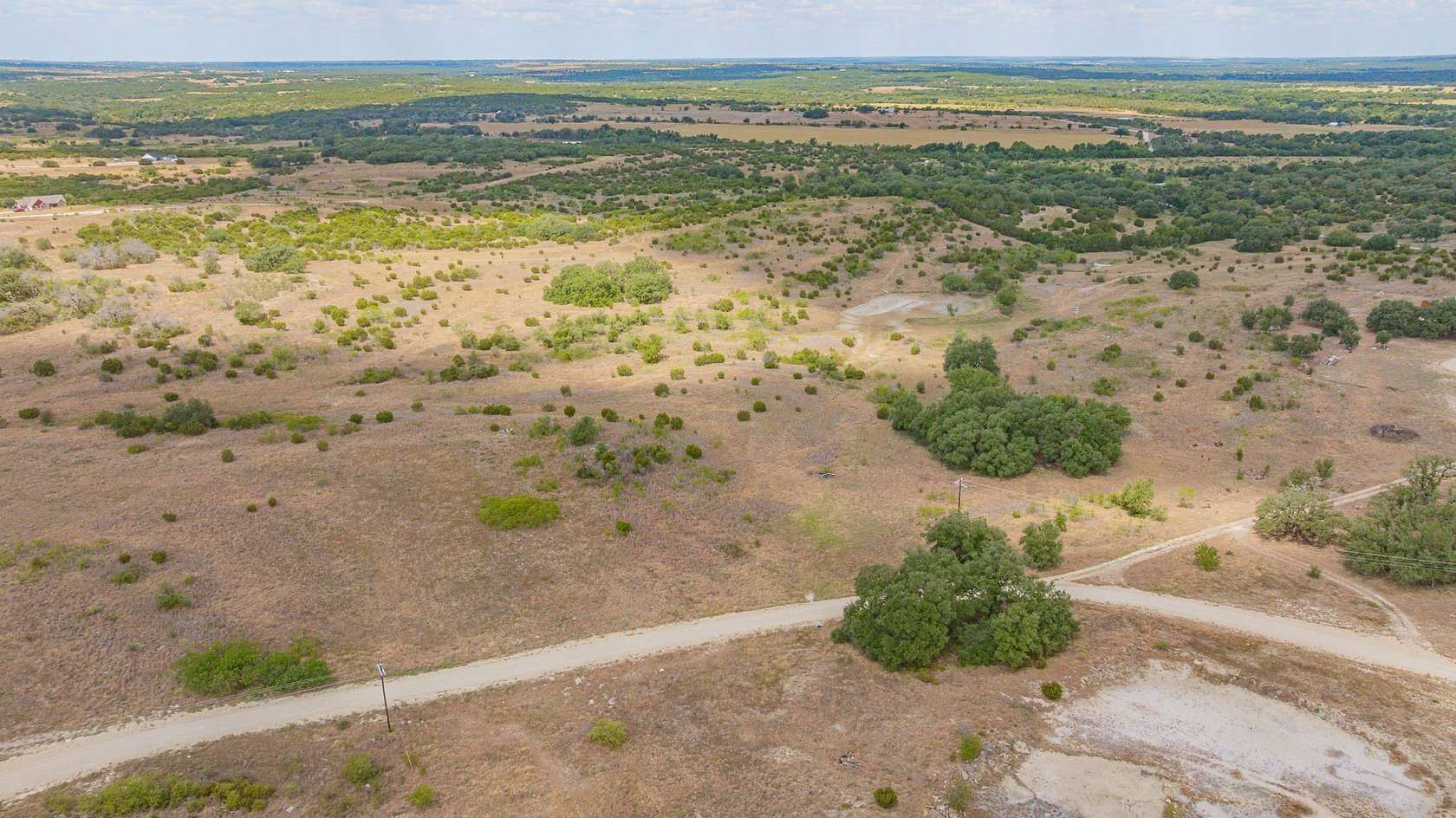 10 Acres of Land for Sale in Hamilton, Texas