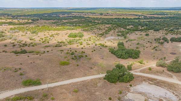10 Acres of Land for Sale in Hamilton, Texas