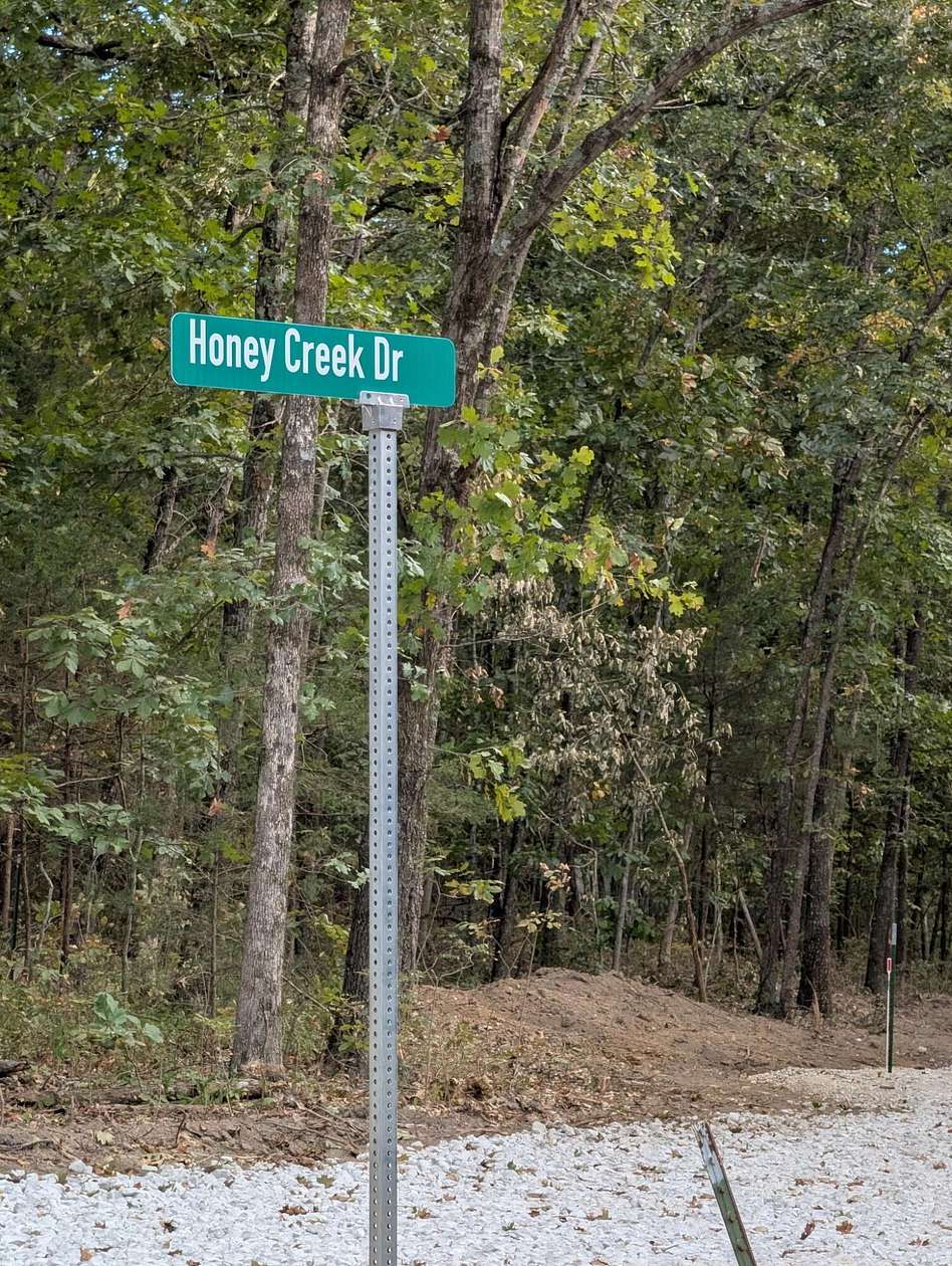 7 Acres of Residential Land for Sale in Strafford, Missouri