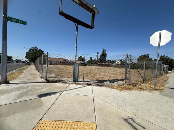 0.4 Acres of Mixed-Use Land for Sale in Fresno, California