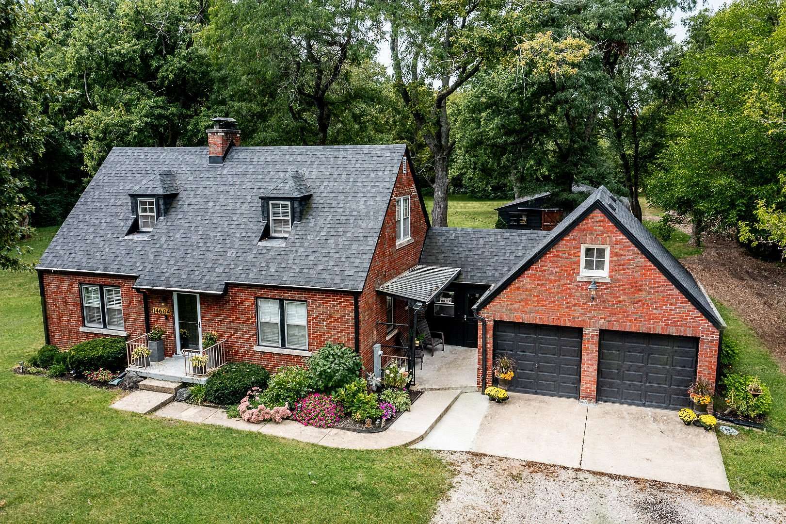 5.55 Acres of Land with Home for Sale in Homer Glen, Illinois
