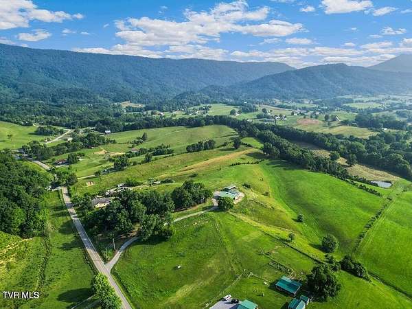 2.6 Acres of Residential Land for Sale in Greeneville, Tennessee