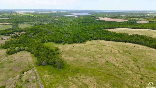 195 Acres of Land for Sale in Overbrook, Kansas