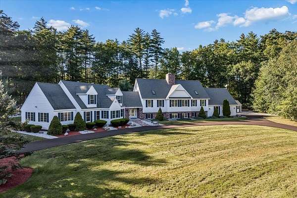 2.8 Acres of Land with Home for Sale in Amherst, New Hampshire