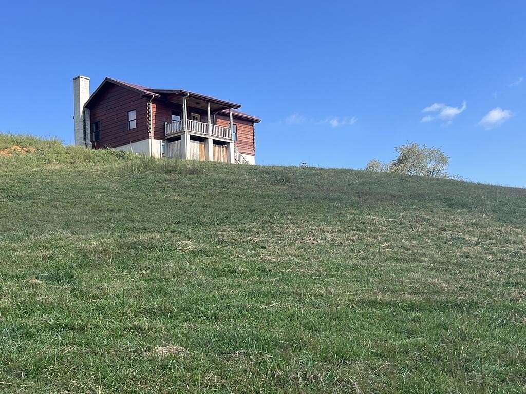 26.6 Acres of Land with Home for Sale in Tazewell, Virginia