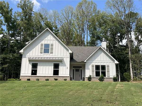 1.8 Acres of Land with Home for Sale in Jefferson, Georgia