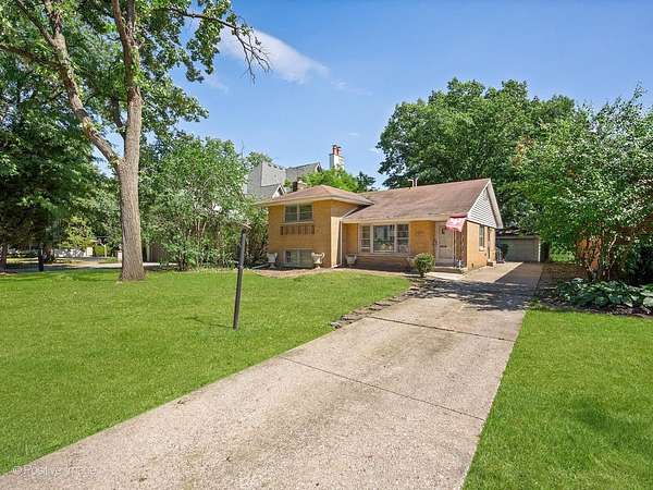 0.15 Acres of Residential Land for Sale in Hinsdale, Illinois