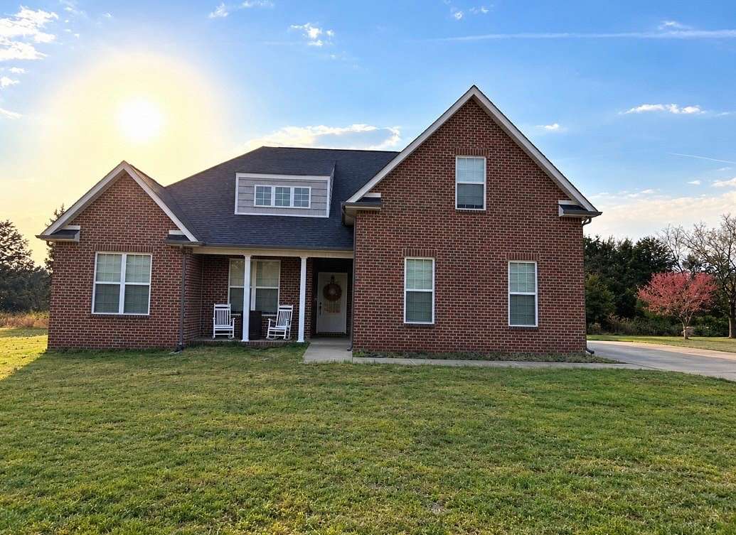1.88 Acres of Land with Home for Sale in Lascassas, Tennessee