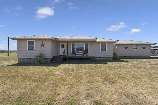 41.7 Acres of Recreational Land with Home for Sale in Big Cabin, Oklahoma