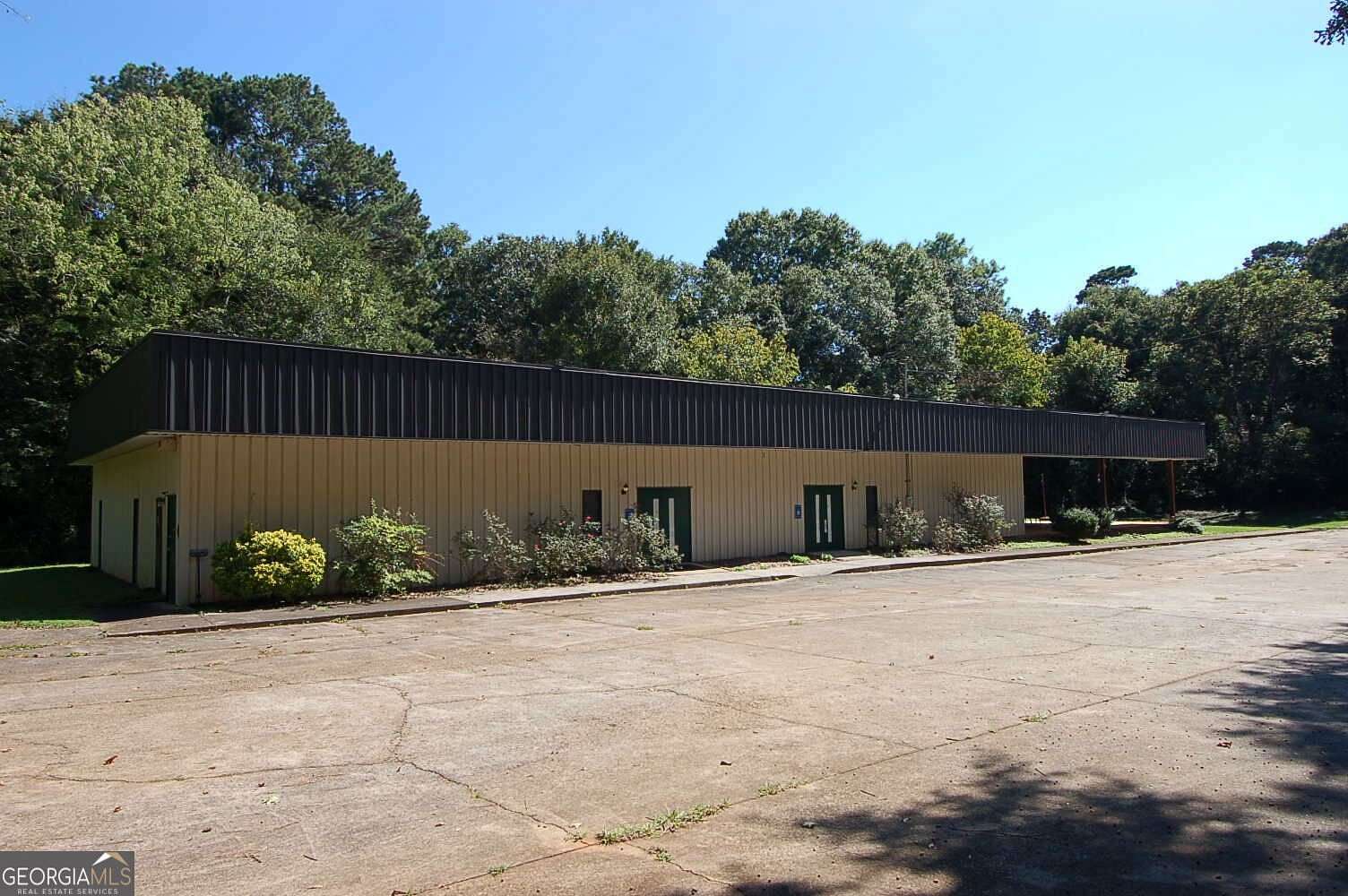 3 Acres of Improved Commercial Land for Sale in Stone Mountain, Georgia