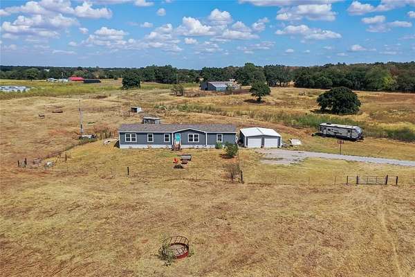 4.9 Acres of Land with Home for Sale in Lindsay, Oklahoma