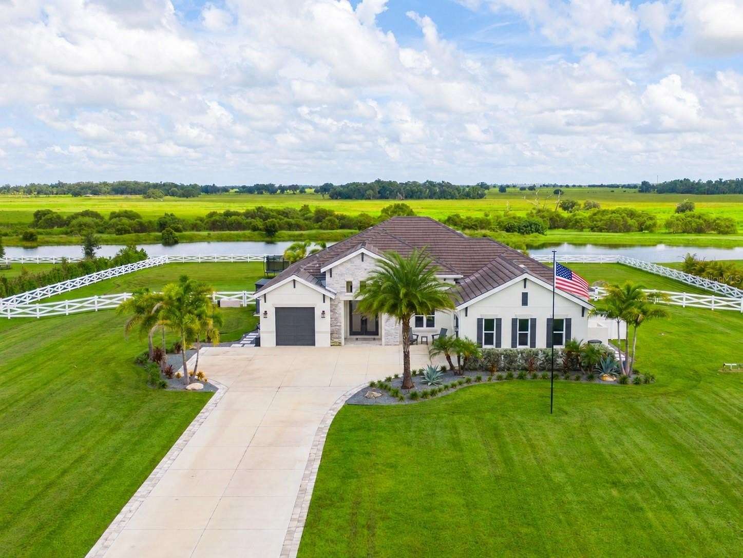 4 Acres of Land with Home for Sale in Sarasota, Florida