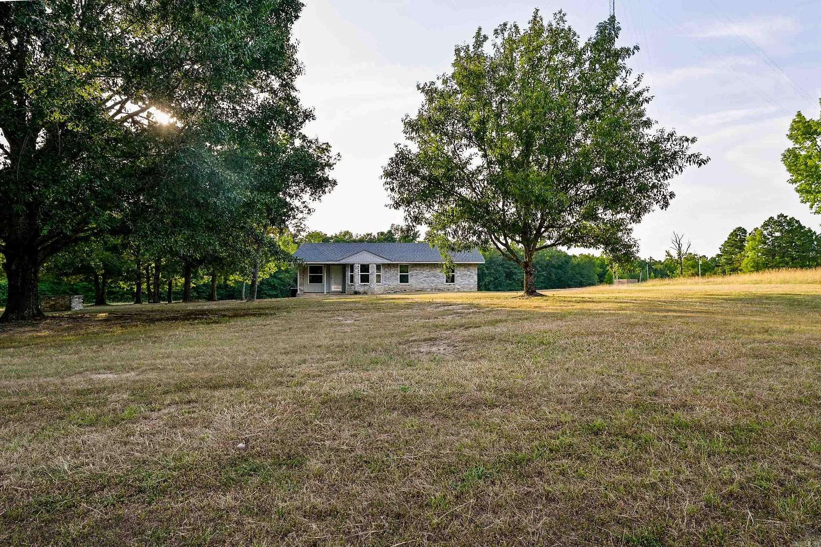 6 Acres of Land with Home for Sale in Benton, Arkansas