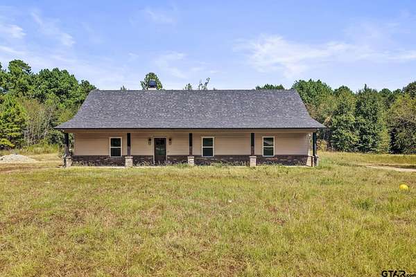 4 Acres of Land with Home for Sale in Pittsburg, Texas