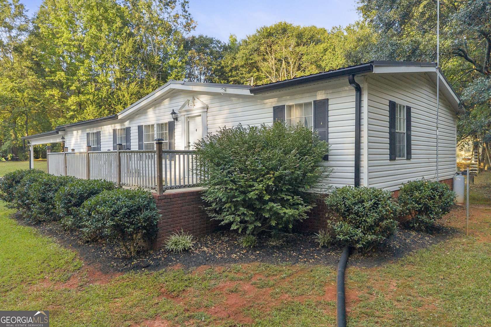 3.47 Acres of Land with Home for Sale in Canon, Georgia