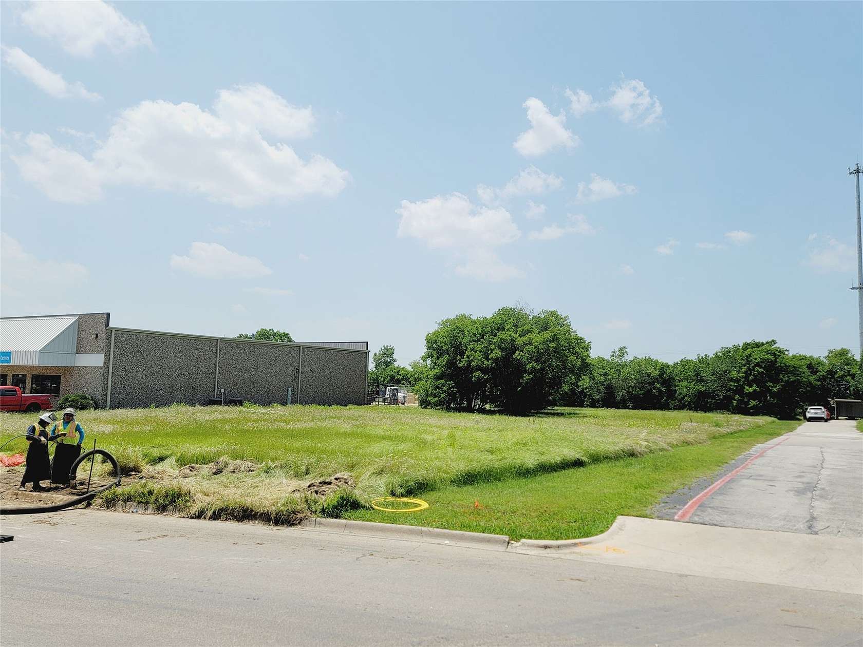 1 Acre of Mixed-Use Land for Sale in Denton, Texas