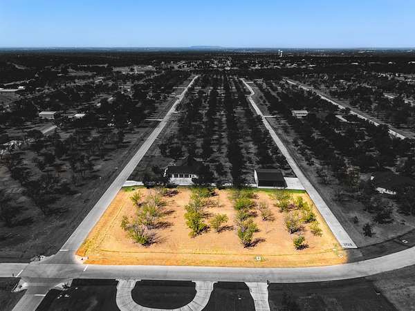 1.5 Acres of Residential Land for Sale in Granbury, Texas