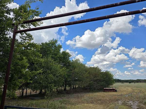 143 Acres of Agricultural Land for Sale in Commerce, Texas