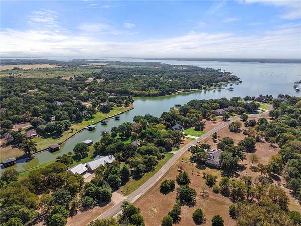 1.82 Acres of Land with Home for Sale in Corsicana, Texas
