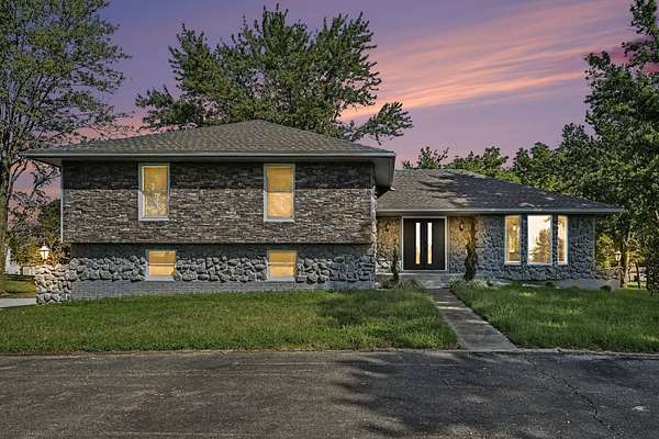 6 Acres of Land with Home for Sale in Kearney, Missouri