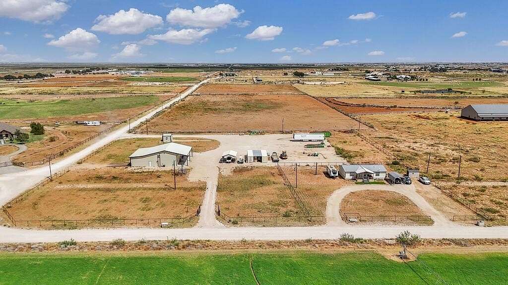 4.18 Acres of Land with Home for Sale in Gardendale, Texas