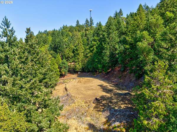 7.73 Acres of Residential Land for Sale in Roseburg, Oregon