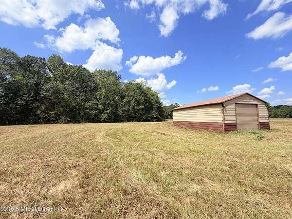 15.3 Acres of Recreational & Residential Land for Sale in Carthage, Mississippi