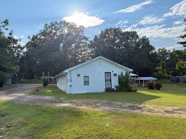 2 Acres of Land with Home for Sale in Vaiden, Mississippi