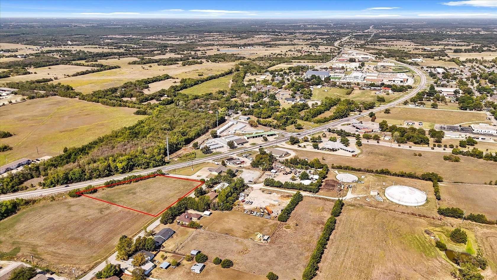 1.64 Acres of Commercial Land for Sale in Farmersville, Texas