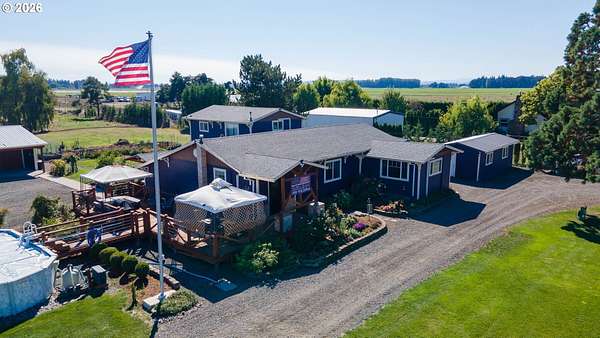 5 Acres of Land with Home for Sale in Salem, Oregon