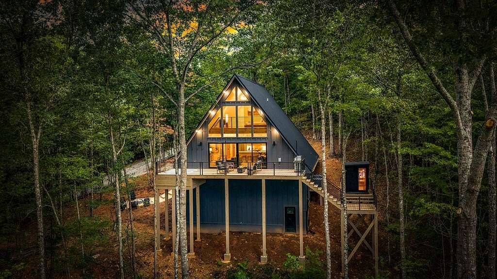 1.65 Acres of Land with Home for Sale in Blue Ridge, Georgia