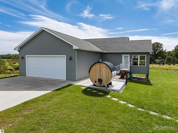 14 Acres of Recreational Land with Home for Sale in Gladwin Township, Michigan