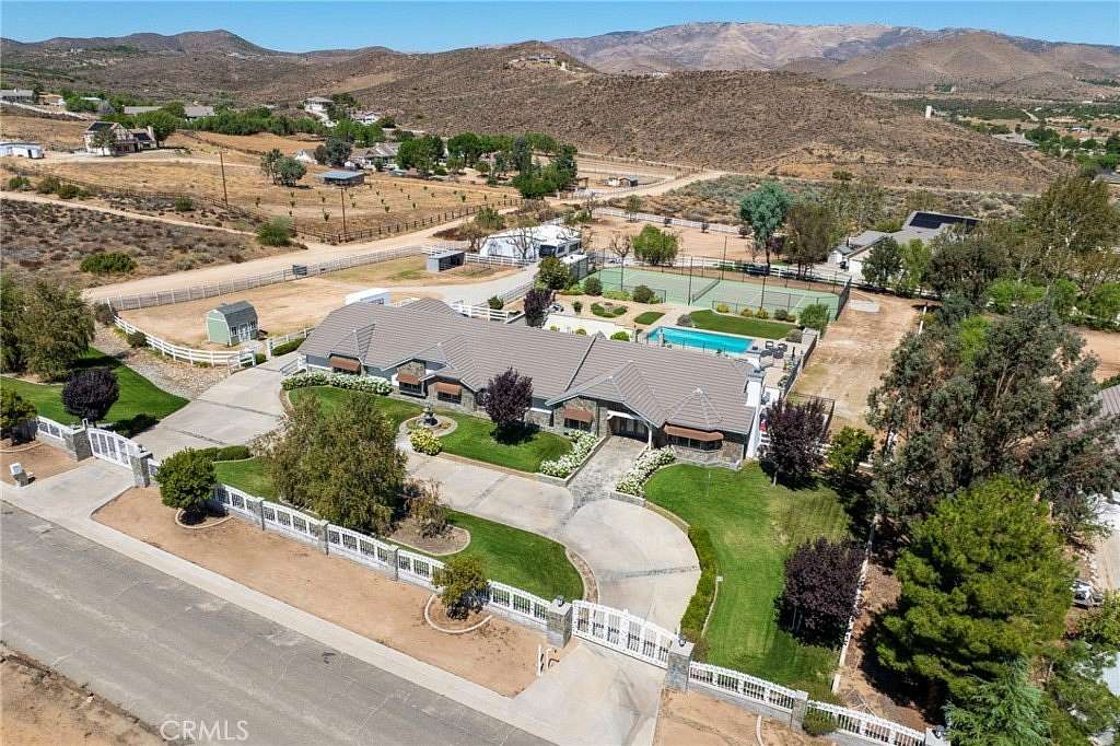 2.2 Acres of Land with Home for Sale in Acton, California