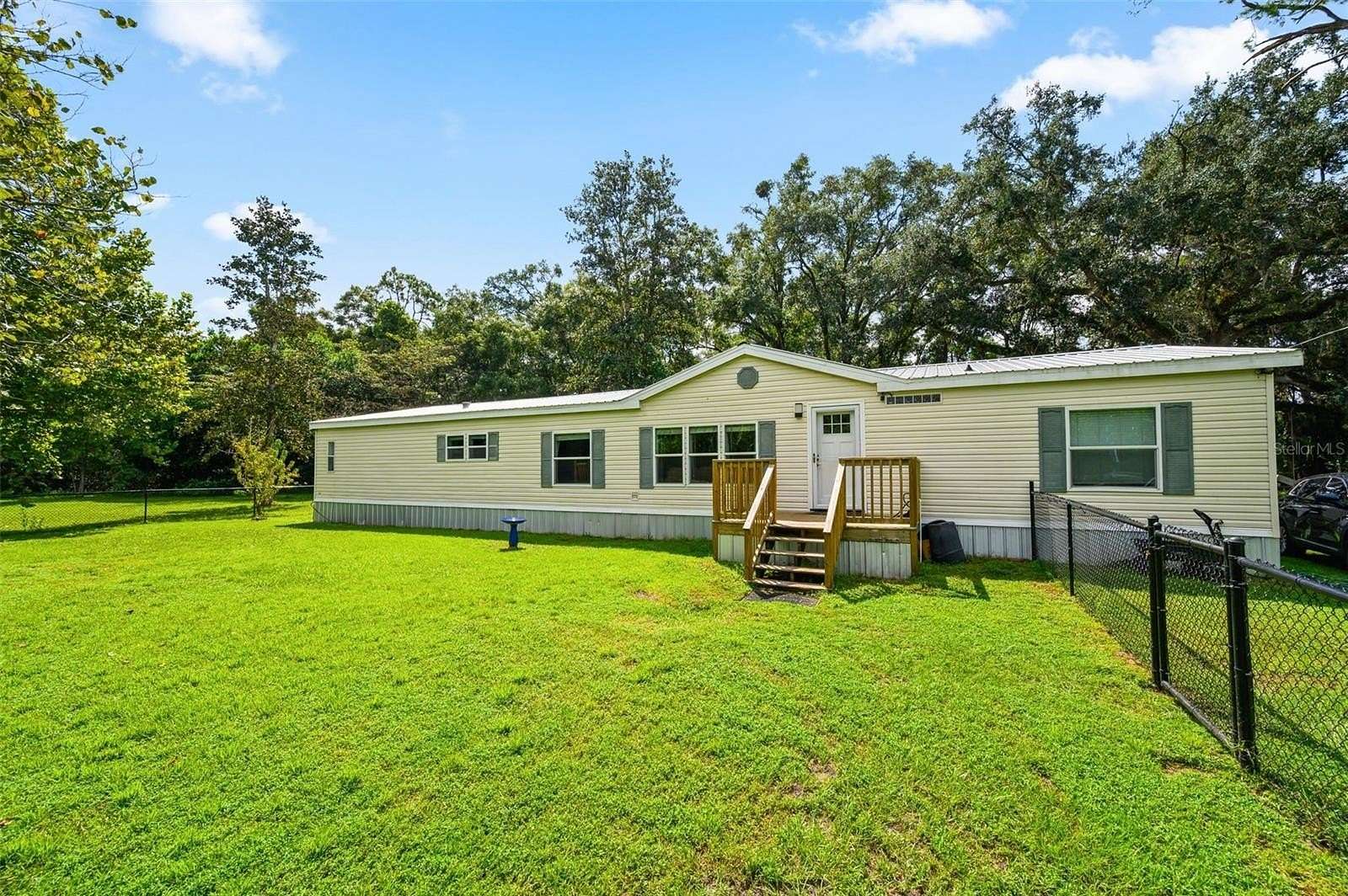 2.75 Acres of Land with Home for Sale in Newberry, Florida