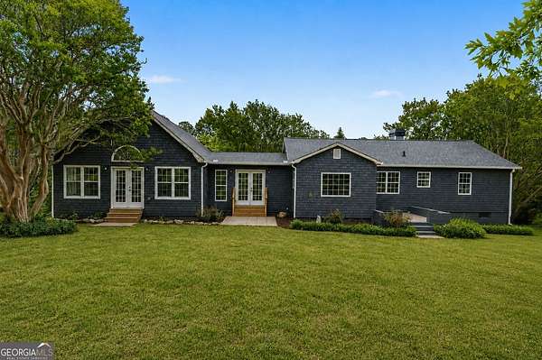15 Acres of Land with Home for Sale in Newnan, Georgia
