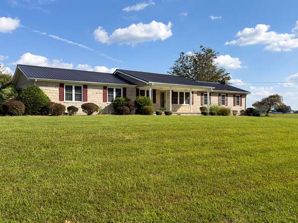 8 Acres of Improved Mixed-Use Land for Sale in Dunnville, Kentucky
